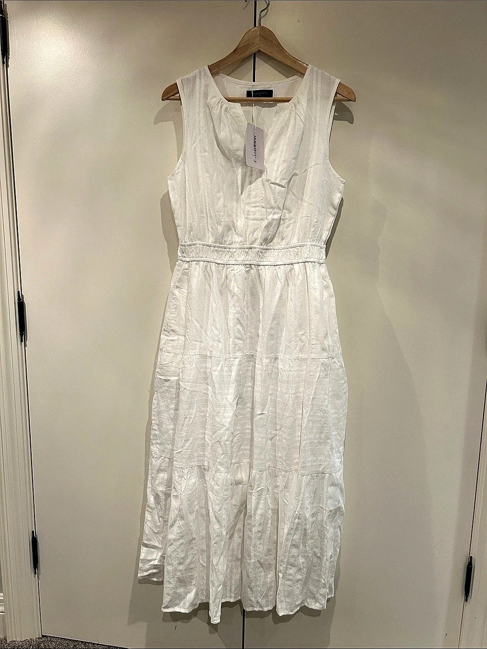 MeroKeety White Maxi Dress Size Medium NWT